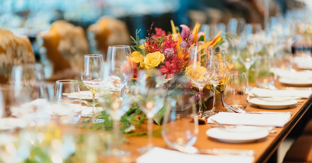 Wedding Speech & Toast Guide 2026: How to Write, Who Gives One, and the Order